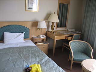 掃除のオバチャン、ご苦労さんです♪