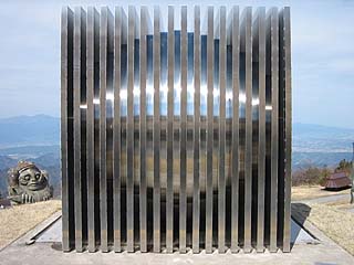 コレまたデッカいヒートシンクだなや〜(違)