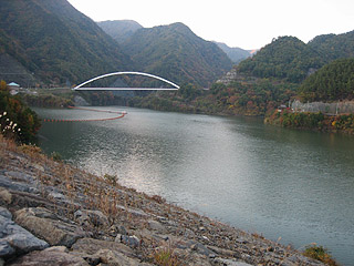 村が沈んだとか何とか