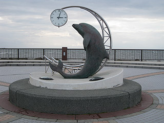 …何故にイルカ像?(^^;