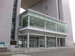 もっとこう、ヒマつぶしになるような施設をだな(マテ