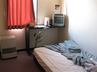 枕元にコンセントがあるともっとありがたいんだけど(ぇ