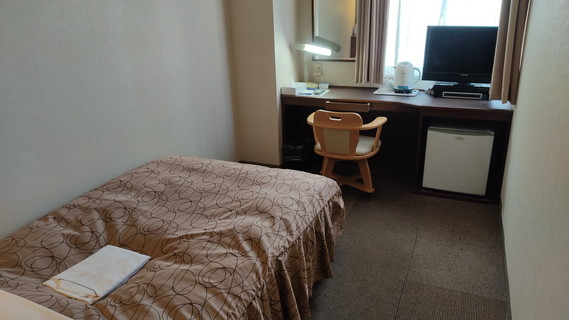 部屋にWiFi中継機があるんだけど…